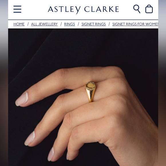 Astley Clarke Gold Biography Sapphire Signet Ring, SZ 5 (US) - Picture 3 of 3